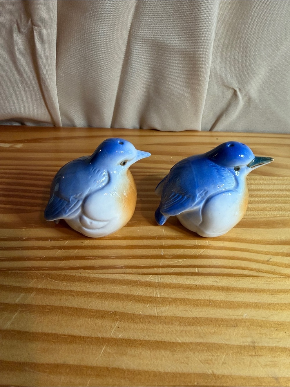 VTG Porcelain Chubby Bluebird Salt & Pepper Shaker Set - Picture 2 of 7